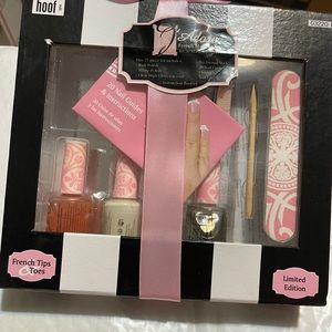 FRENCH MANICURE KIT